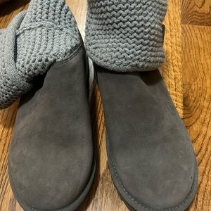 ugg boots- new never worn